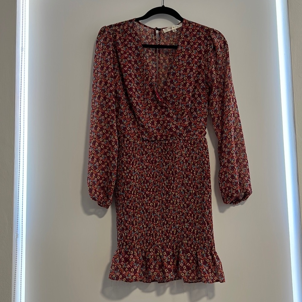 Mini floral dress, smocked/fitted on bottom half.